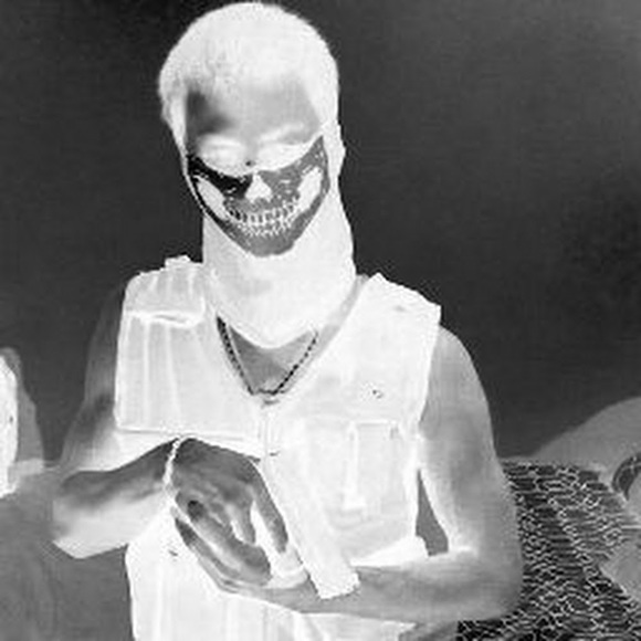 Meet your Posher, Justin - Picture 1 of 1